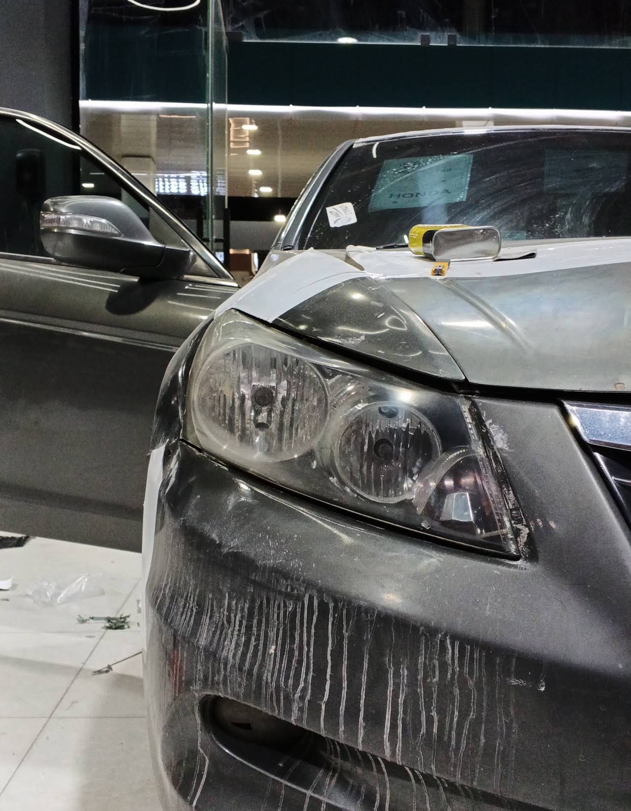 Detailing and polishing work in progress - أعمال العناية والتلميع