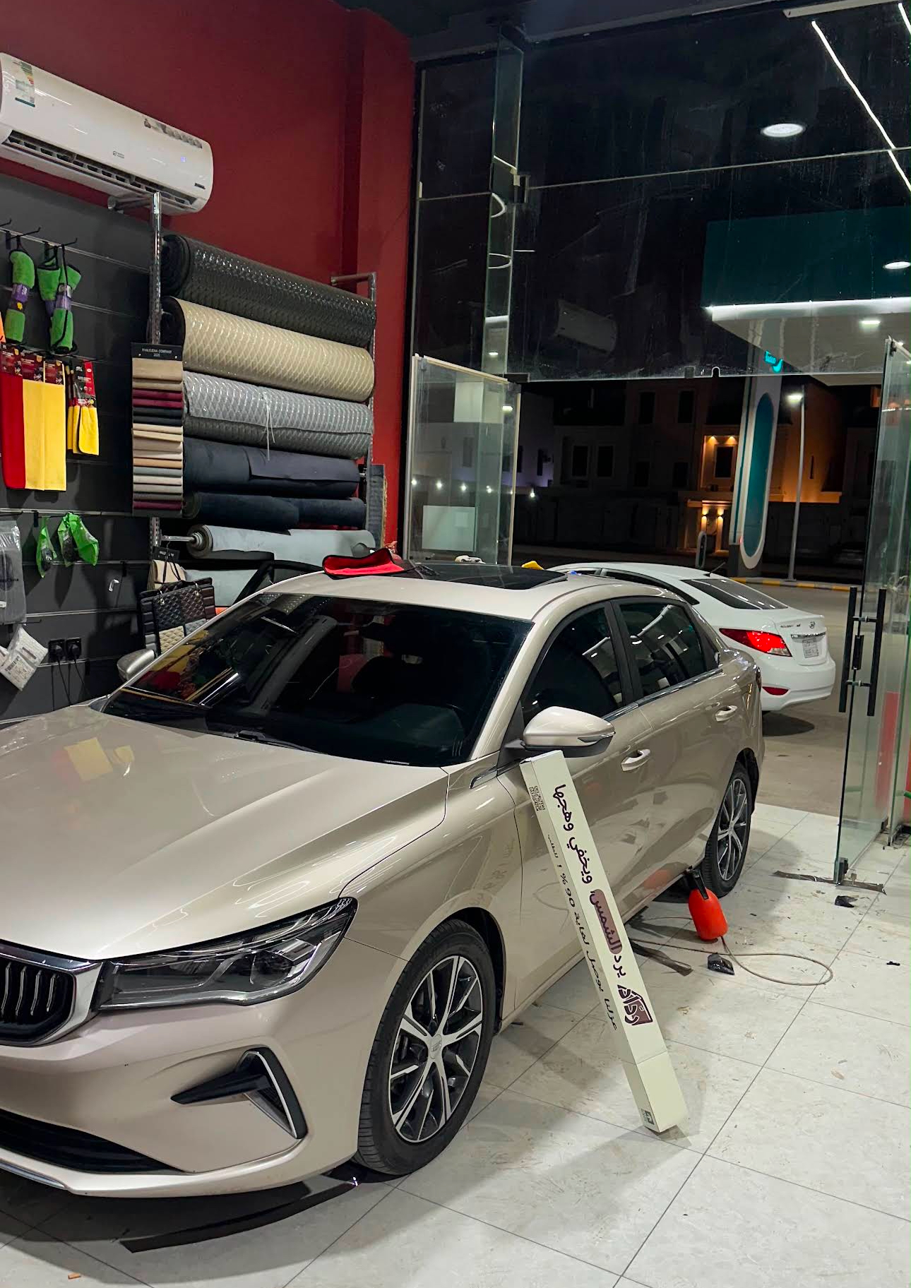 Car styling and accessories at ZeroNine showroom - تزيين السيارات في المعرض